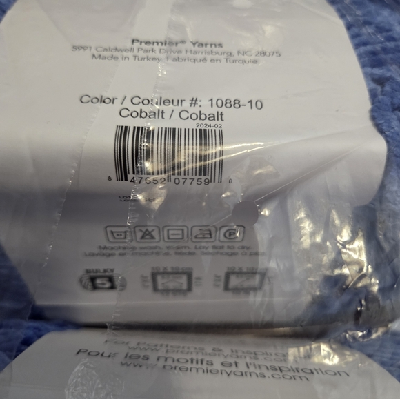 Premier Retro Velvet Yarn in Cobalt Blue - Picture 2 of 2